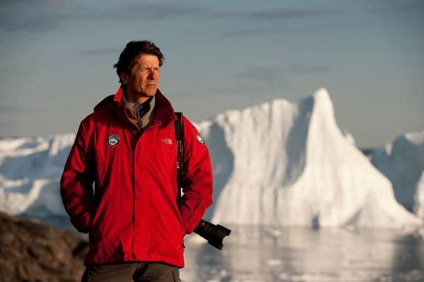 Unbelievable: Photographer Captures Jaw-Dropping Glacier Collapse on Film