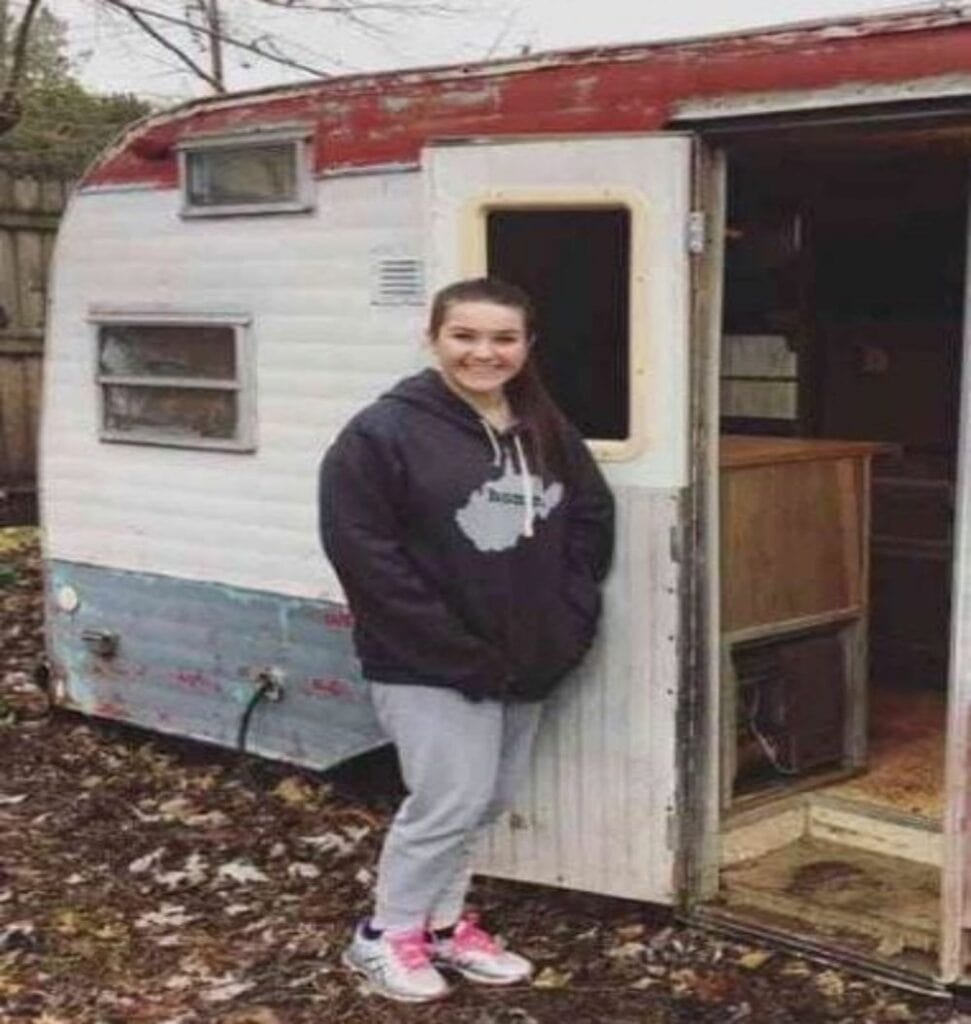 A Teen Girl Transforms an Old Caravan into a Cozy Retreat on a Budget