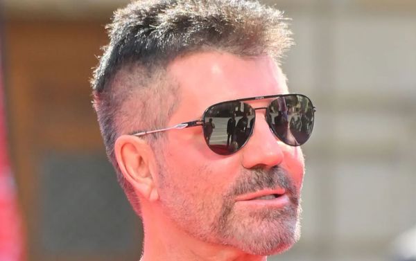 Simon Cowell’s Unusual Behavior on AGT Season 18: A Silent Judge