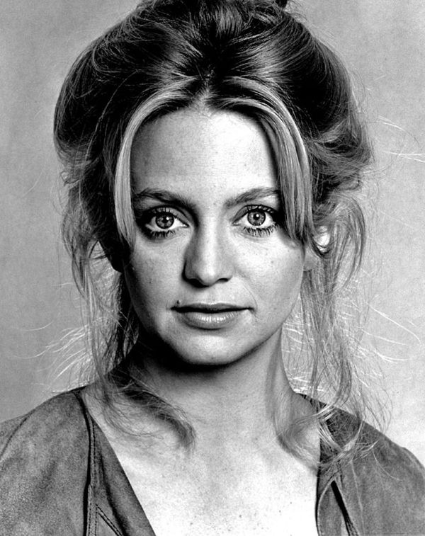 Embracing Natural Beauty: Goldie Hawn Shines Without Makeup