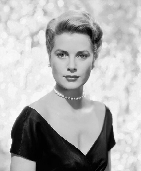 Grace Kelly’s Granddaughter: The Beauty that Runs in the Family