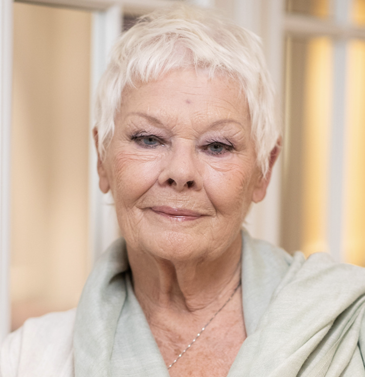 Judi Dench’s Inspiring Battle with Macular Degeneration