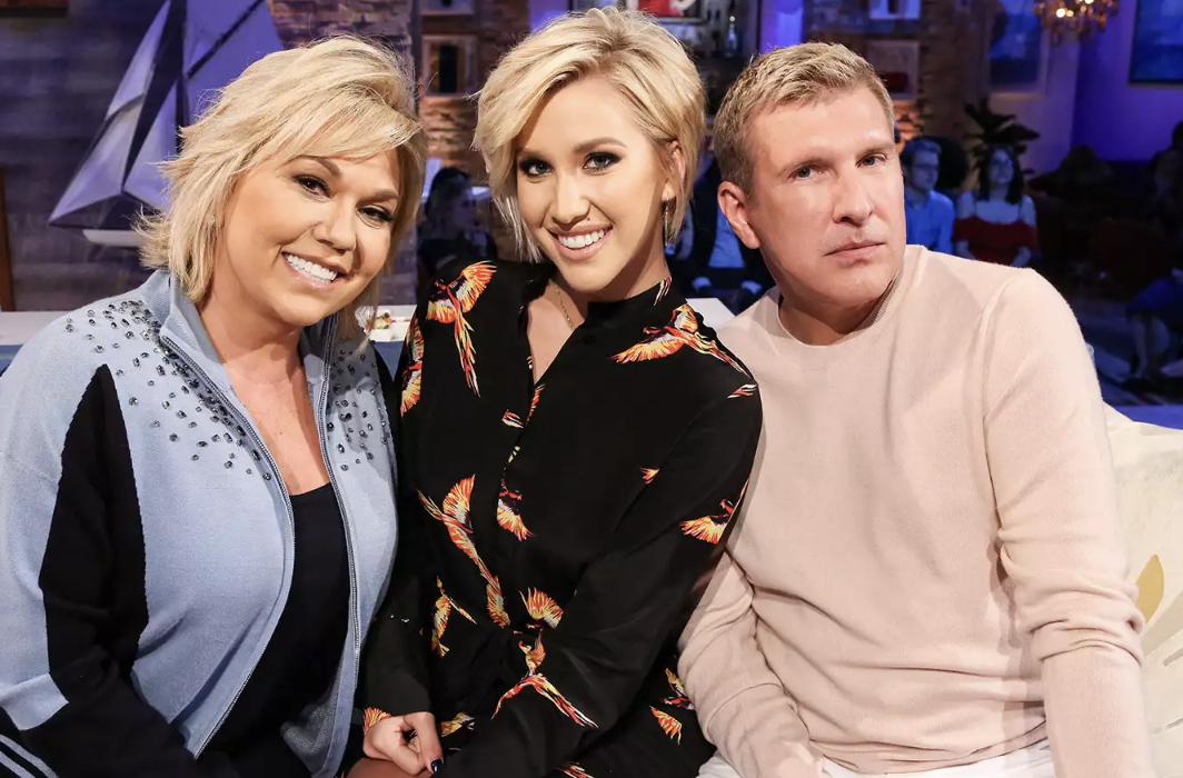 Julie Chrisley ‘Fell Apart’ When Prison Doctor Shared News of Possible Tumor: ‘I’m So Scared’