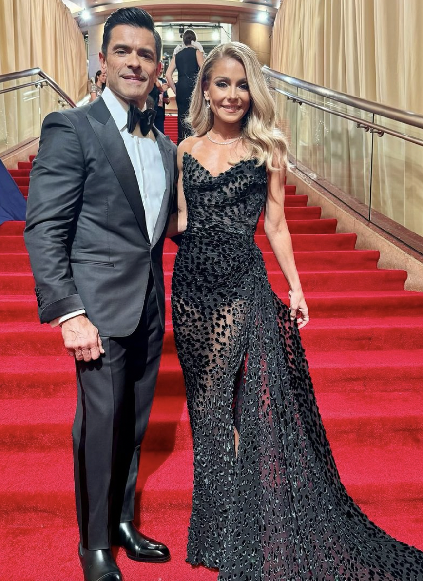 Kelly Ripa and Mark Consuelos Turn Heads at the 2024 Oscars