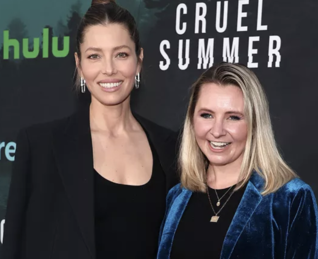 Jessica Biel Virtually Reunites with ‘7th Heaven’ Cast During 90s Con Weekend