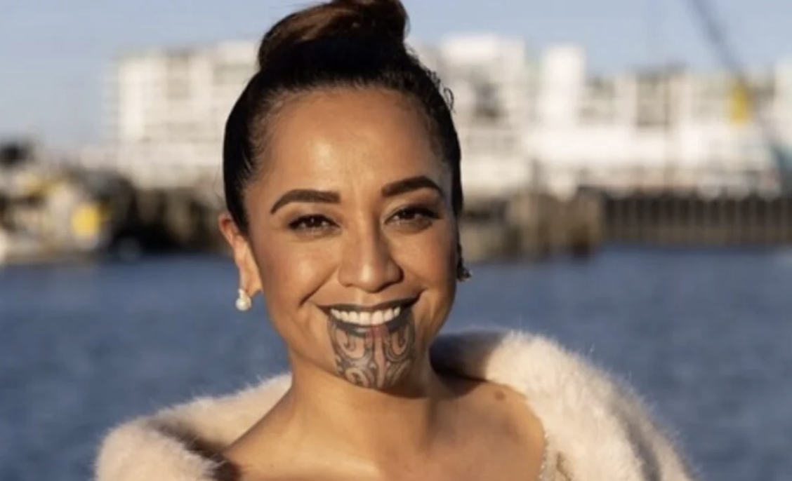 TV Presenter Proudly Embraces Māori Identity and Defies Online Trolls