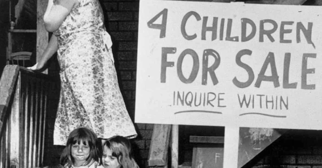 Tragic Story Behind The ‘Children for Sale’ Photo from the 1940s