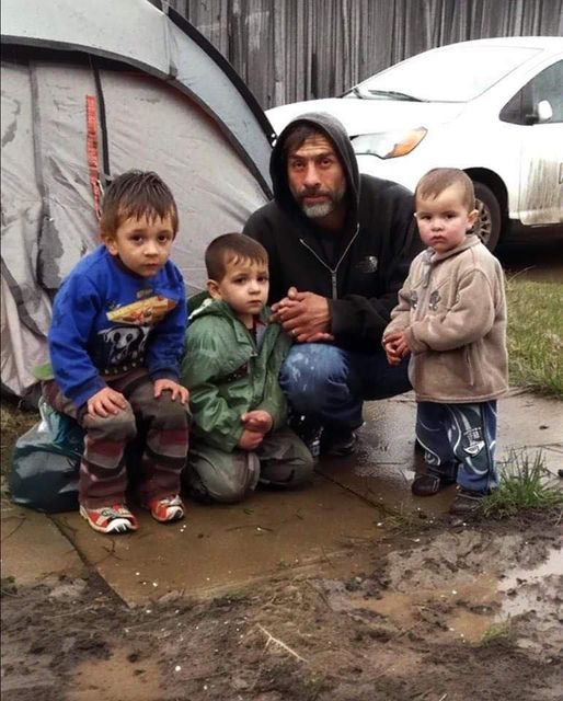 A father of three who lives in a tent selflessly donates his last $2 to a stranger at a gas station