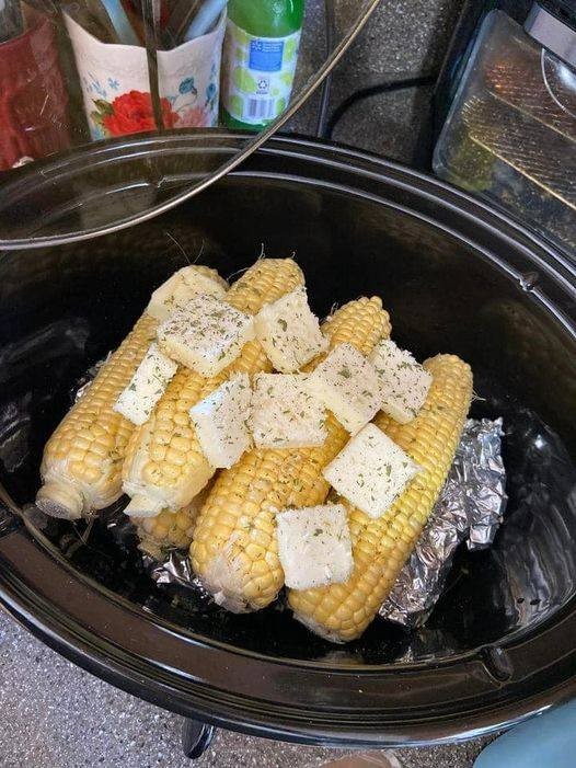 How to Make Delicious Corn on the Cob with Just 2 Simple Ingredients