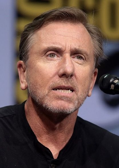 Tim Roth’s Young Son Tragically Dies in the ‘Arms of His Family’ Who Loved & Adored Him