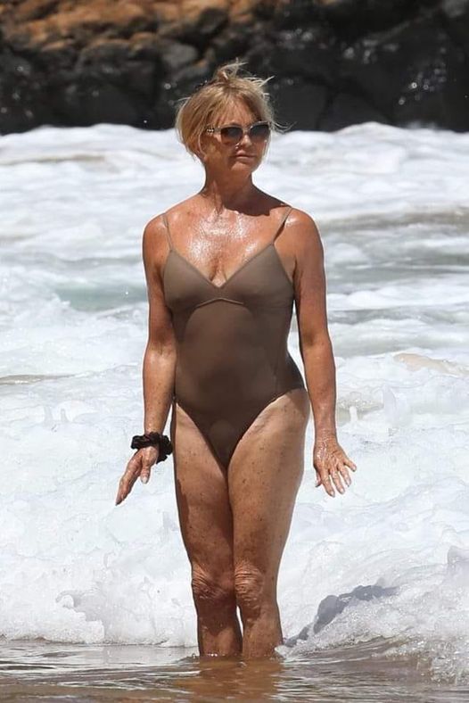 Reason for Gossiping: Goldie Hawn, 77, Shares Vacation Photos in a Swimsuit