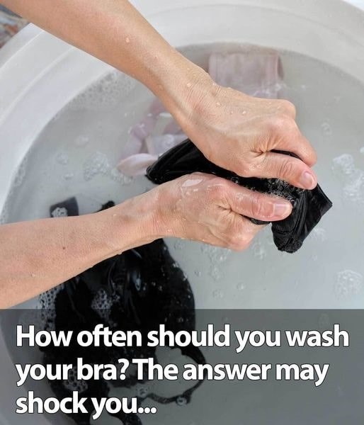 HOW FREQUENTLY SHOULD YOU CLEAN YOUR BRA? THE ANSWER MAY SHOCK YOU.