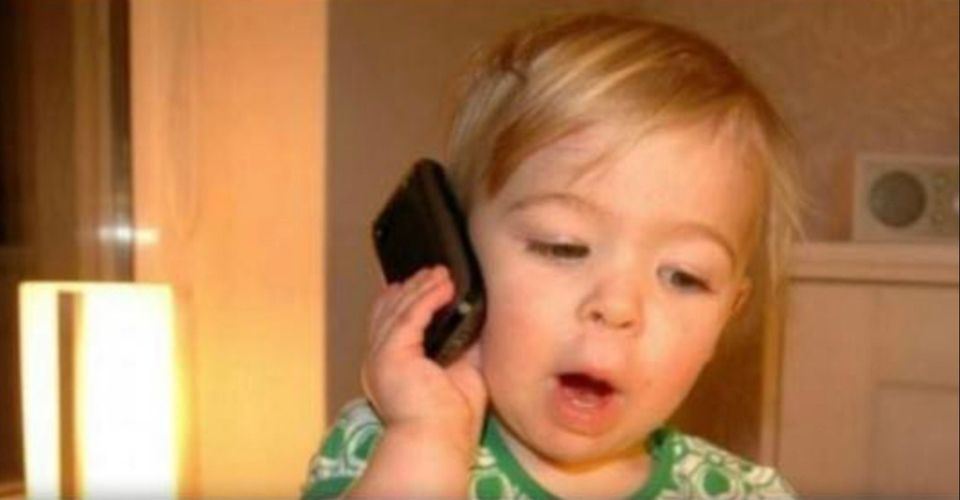 Child dials 911 seeking assistance from police officer after his mom’s clever instruction